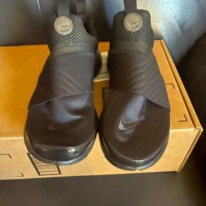 Black Nike Slip On Sneakers